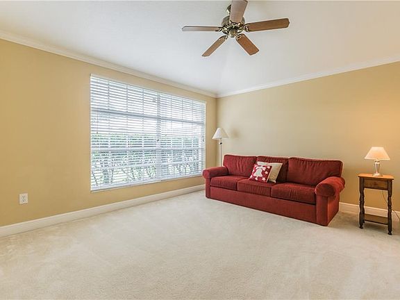 5th image of 9906 Colonnade Dr