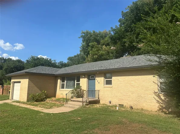 520 N Crownpoint Dr, Ada, OK 74820