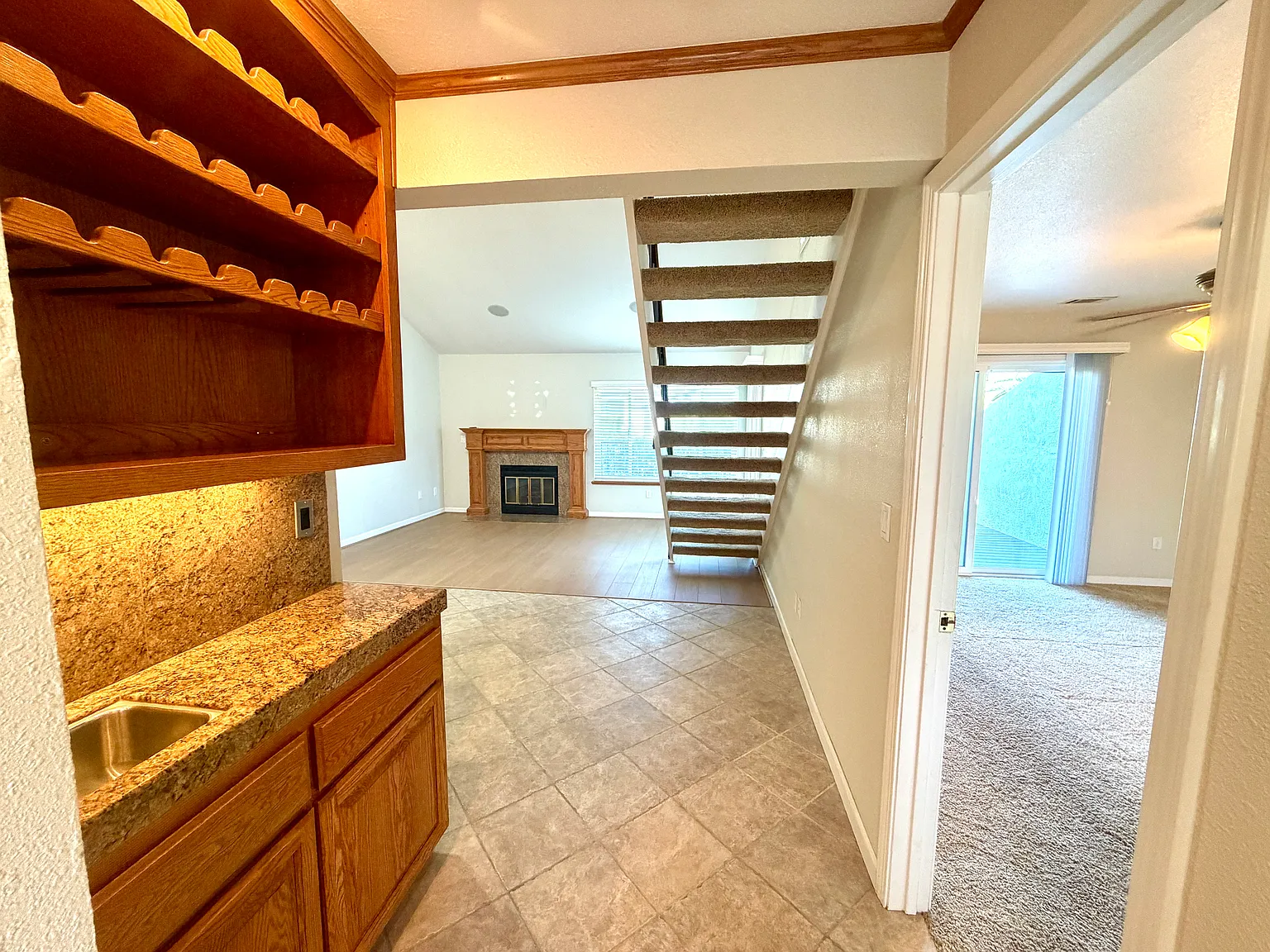 2 bed, 1354 sqft, $3,000 — Photo 3