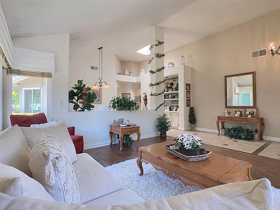 4th image of 4290 Panorama Dr