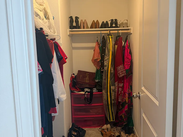 1377 Yeager Ave — Photo 8