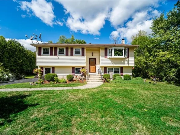 141 Barnes Road, Washingtonville, NY 10992
