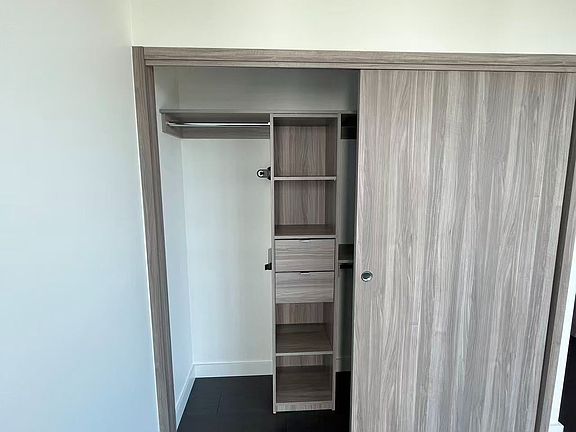 5th image of 85 McMahon Dr #2808