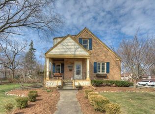 8506 Northcote Ave, Munster, IN 46321