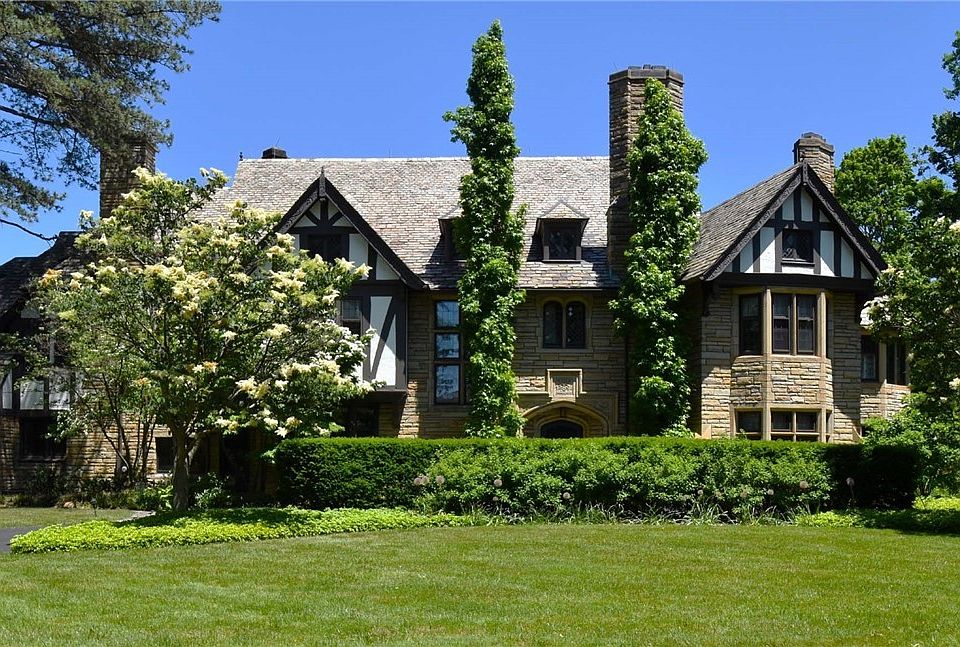 1st image of 16111 Parkland Dr