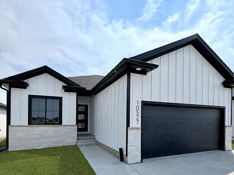 10527 Wayborough Ln — Photo 1