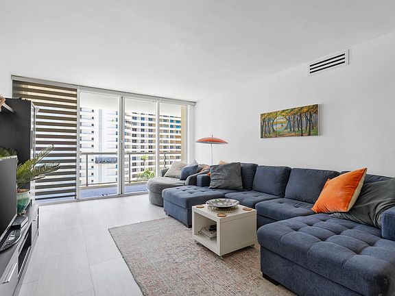 5th image of 5600 Collins Ave APT 8Y