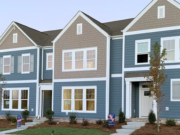 233 Johnston Dr, Pineville, NC 28134