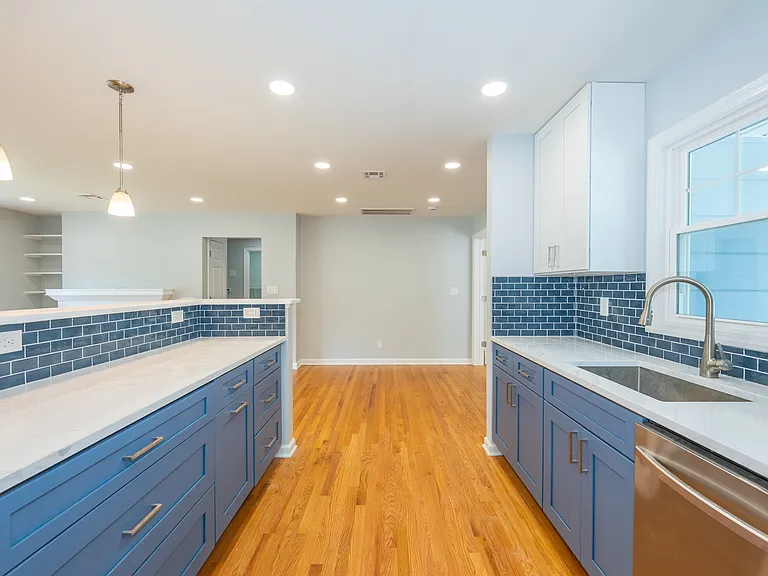 47 Pleasant Ave — Photo 5