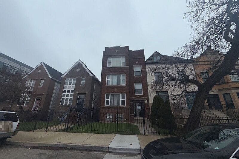 1st image of 816 E 42nd St