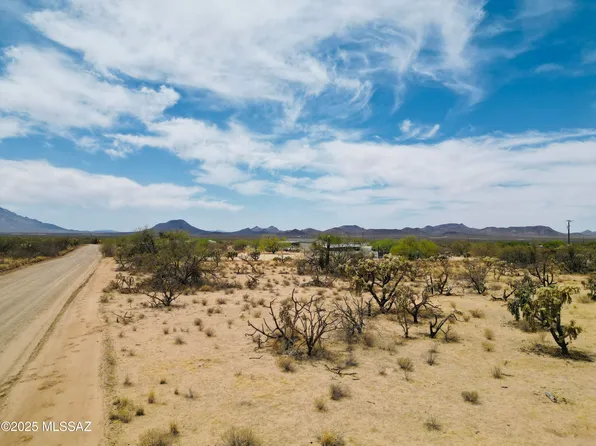 16870 W Chumblers Rd #6, Tucson, AZ 85736