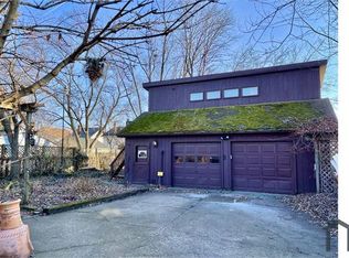 1041 W 10th St, Lorain, OH