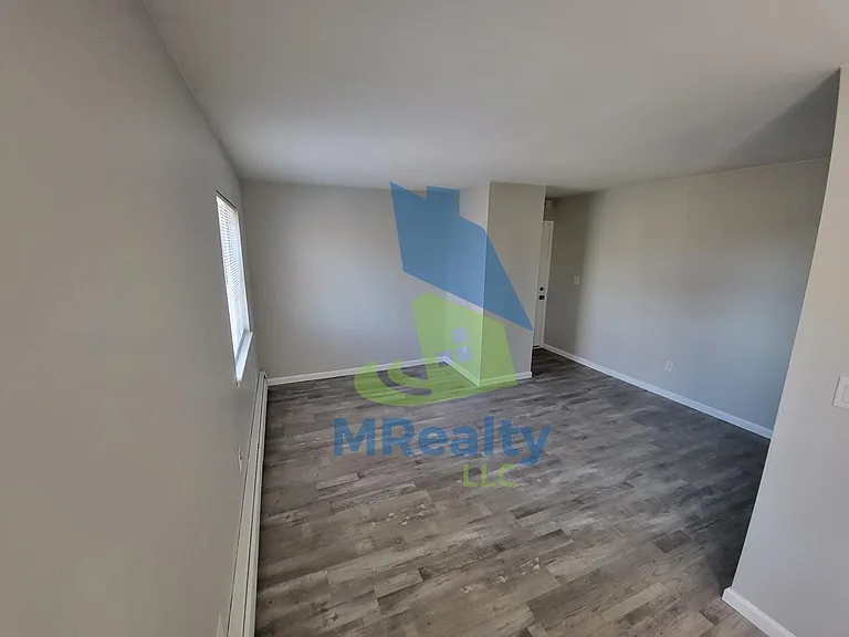 20411 E Twelve Mile Rd #9 — Photo 4
