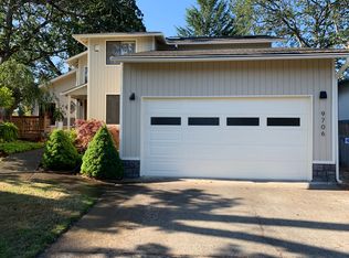9706 Zircon Dr SW, Lakewood, WA 98498