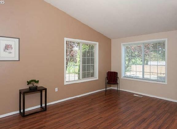 4th image of 8210 NE 41st Ave
