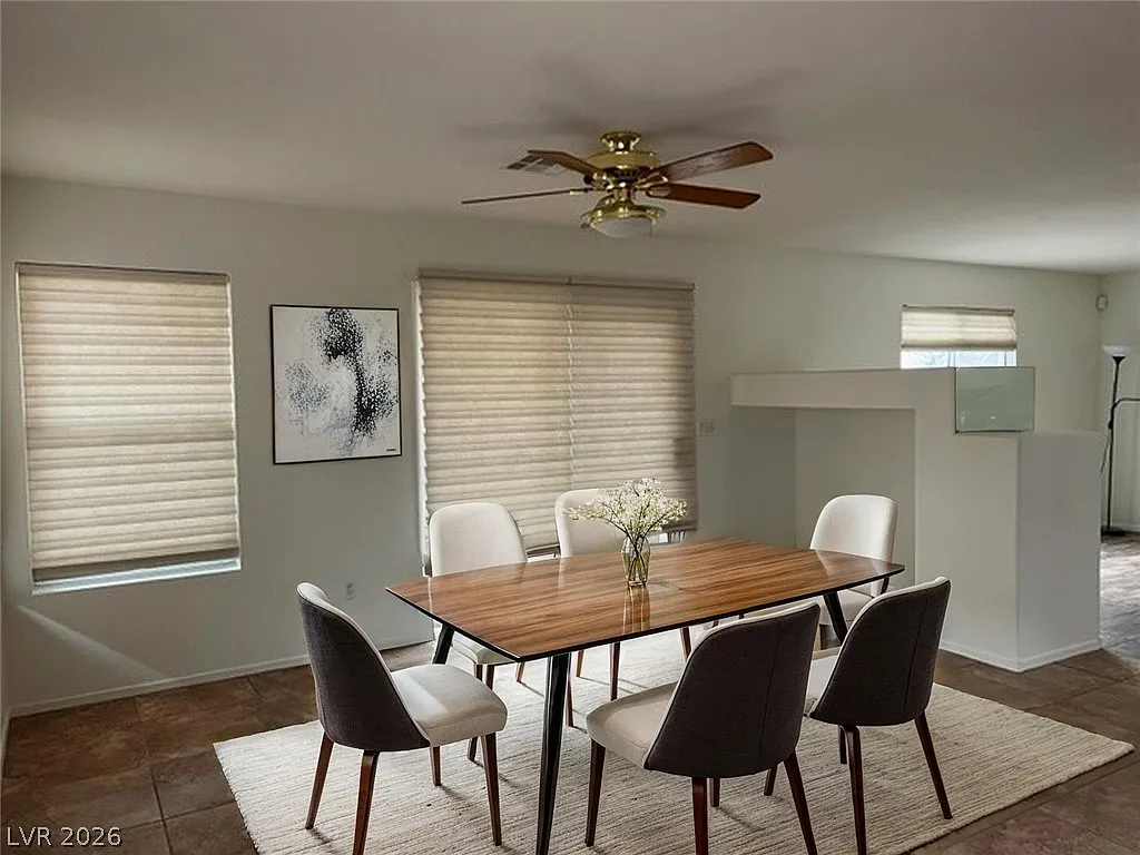 3 bed, 2.5 bath, 1735 sqft, $1,950 — Photo 4