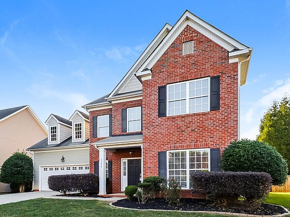 4th image of 1308 Mallory Ln
