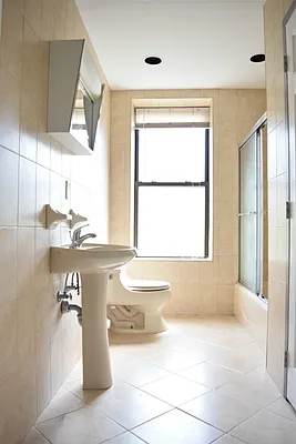 Rented by Immac Realty | media 23