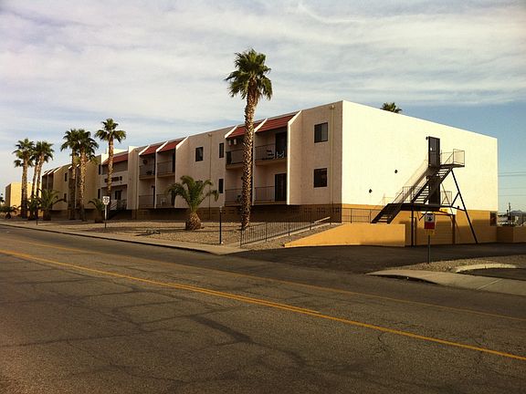 2nd image of 1850 Swanson Ave Unit B15