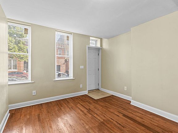 5th image of 2219 Jefferson St
