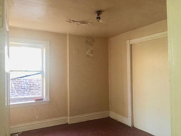 5th image of 4549 Ashland Ave