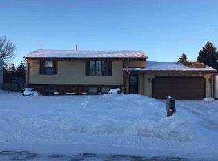 124 E Riverbend Dr, Plymouth, WI 53073