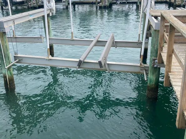 108 Old Causeway Road, Beaufort, NC 28516