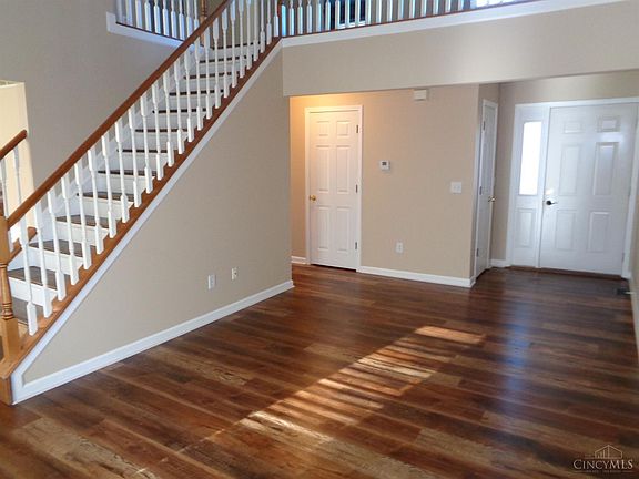 3rd image of 1901 S Pointe Dr