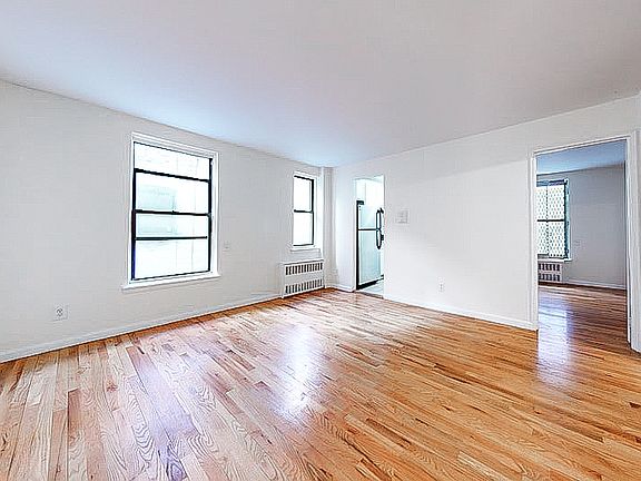 2nd image of 173 W 141st St #Ka5