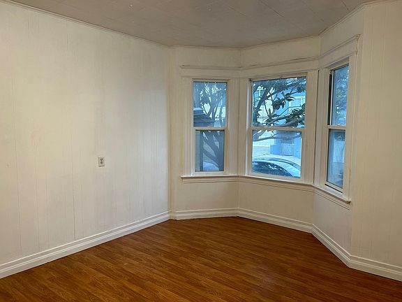 3rd image of 275 Raymond Ave