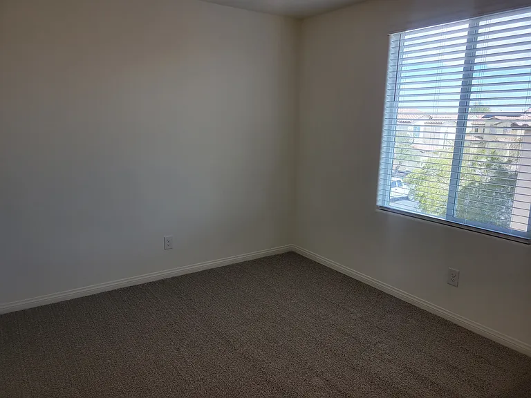 8056 Kings Guard St — Photo 15