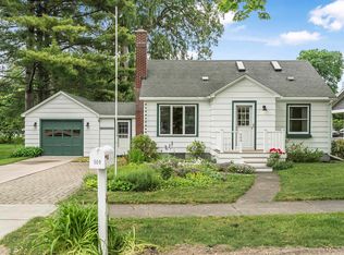 509 Spruce St, Elk Rapids, MI 49629