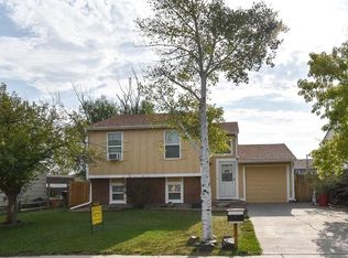 140 McKinley Dr, Bennett, CO 80102