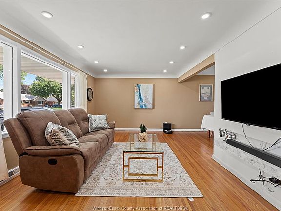 4th image of 2729 Virginia Park Ave