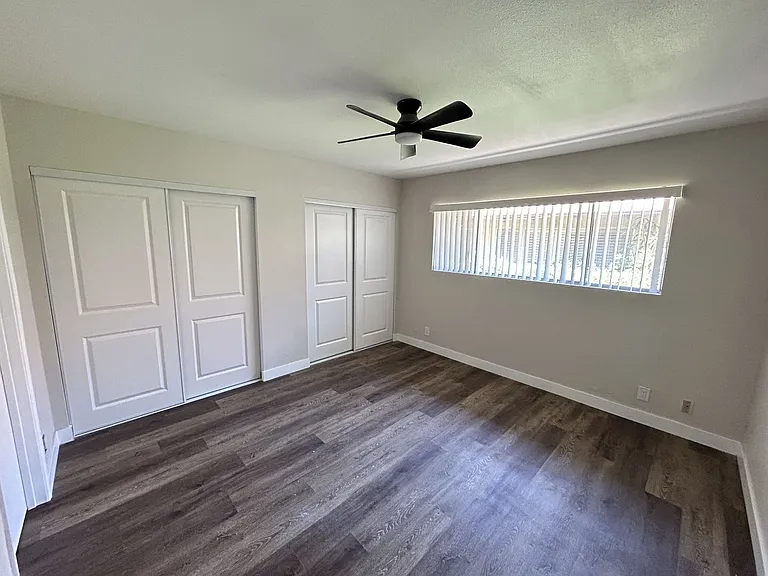 560 E Erna Ave — Photo 10