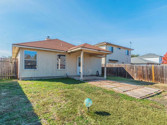 5th image of 12412 Jamie Dr