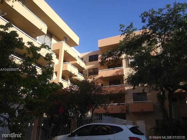 1st image of 8101 Byron Ave APT 301