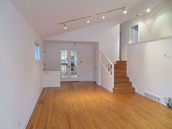 4th image of 6602 N Kenneth Ave