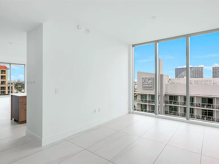 151 N Seabreeze #1003-E-1003 — Photo 27