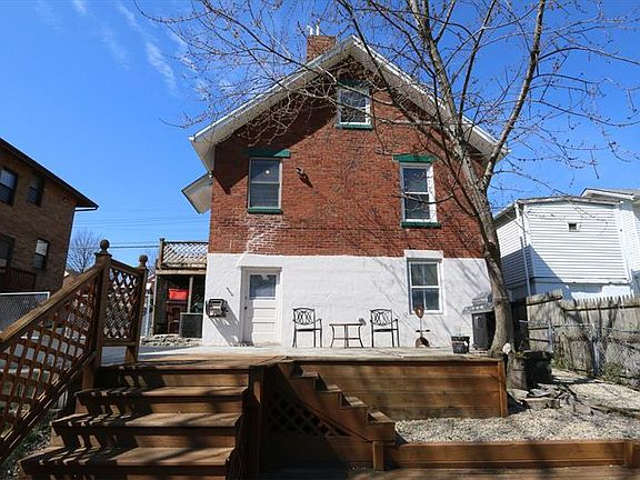 2nd image of 550 Pedretti Ave