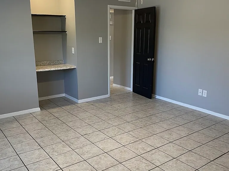 Park Place Apartments — Photo 25