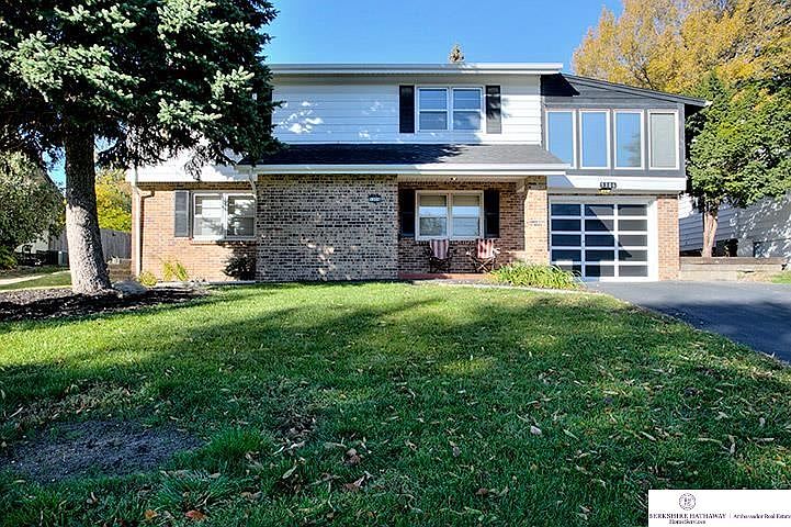 1st image of 5306 S 75th St