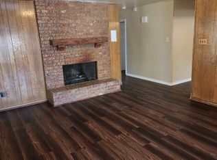 500 Canary Ln, Desoto, TX 75115