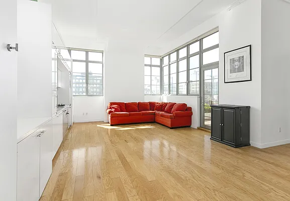 Sold by Compass | media 1