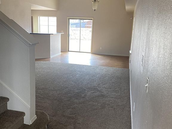 4th image of 11709 Lapstone Way