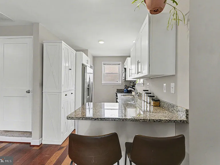 2507 Glencoe Rd — Photo 8