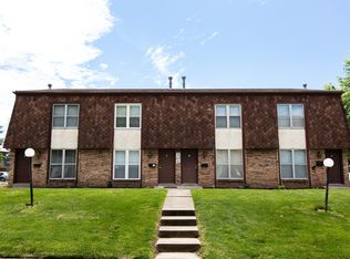 201 W Wesley Dr, O'Fallon, IL 62269