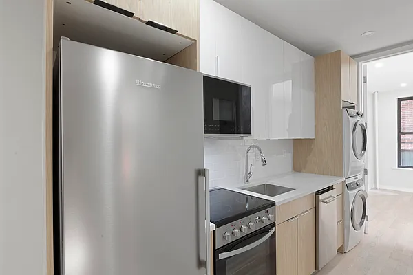 Rented by Platinum Properties | media 13