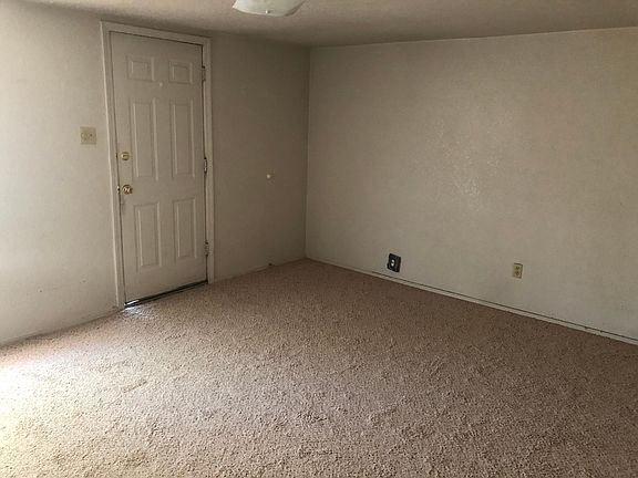 2nd image of 1006 S Boulder Ave
