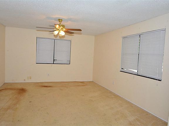 LIVING ROOM WITH DOUBLE WINDOWS